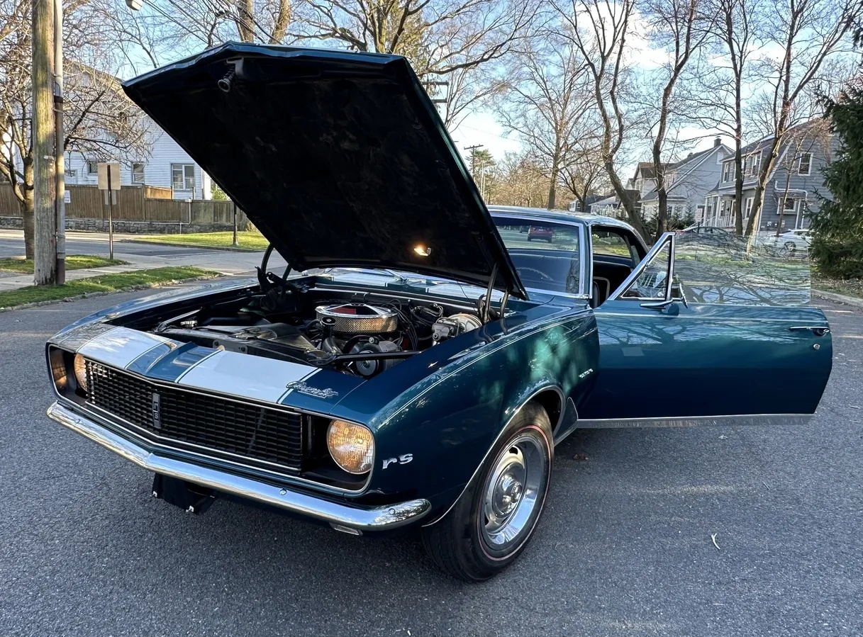 Chevrolet-Camaro-1967-Tahoe-Turquoise-Black-4