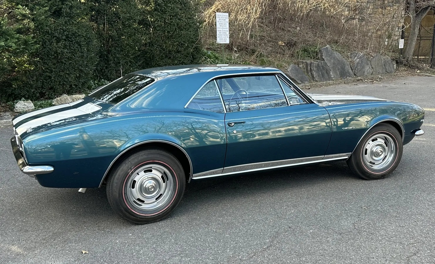 Chevrolet-Camaro-1967-Tahoe-Turquoise-Black