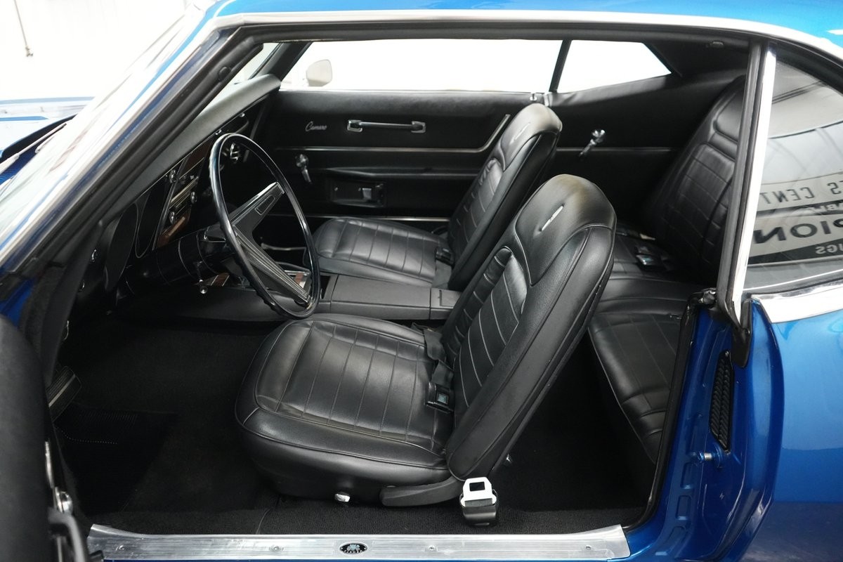 Chevrolet-Camaro-1968-36