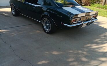 Chevrolet-Camaro-1968-British-Green-Black-11
