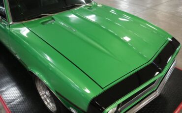 Chevrolet-Camaro-1968-Green-Black-1