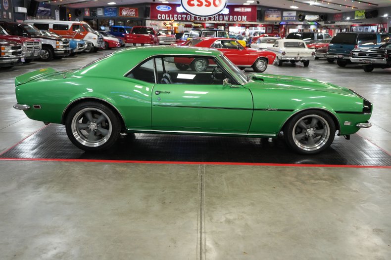 Chevrolet-Camaro-1968-Green-Black-10