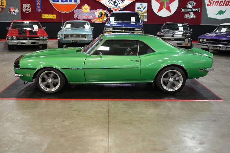 Chevrolet-Camaro-1968-Green-Black-14