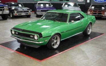 Chevrolet-Camaro-1968-Green-Black-15