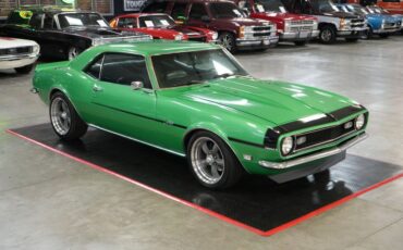 Chevrolet-Camaro-1968-Green-Black-19