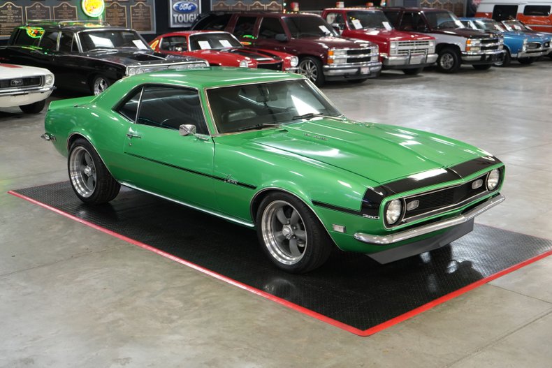Chevrolet-Camaro-1968-Green-Black-19