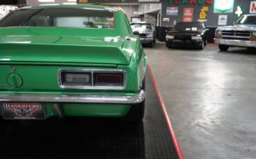 Chevrolet-Camaro-1968-Green-Black-2