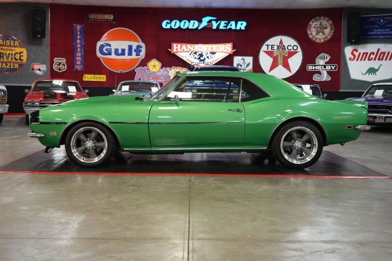 Chevrolet-Camaro-1968-Green-Black-22