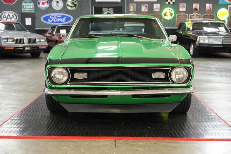 Chevrolet-Camaro-1968-Green-Black-28