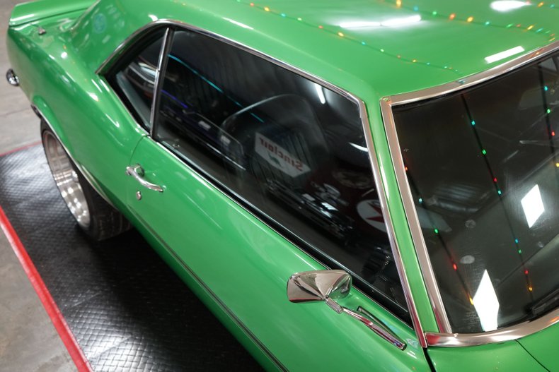 Chevrolet-Camaro-1968-Green-Black-35