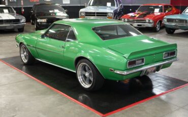 Chevrolet-Camaro-1968-Green-Black