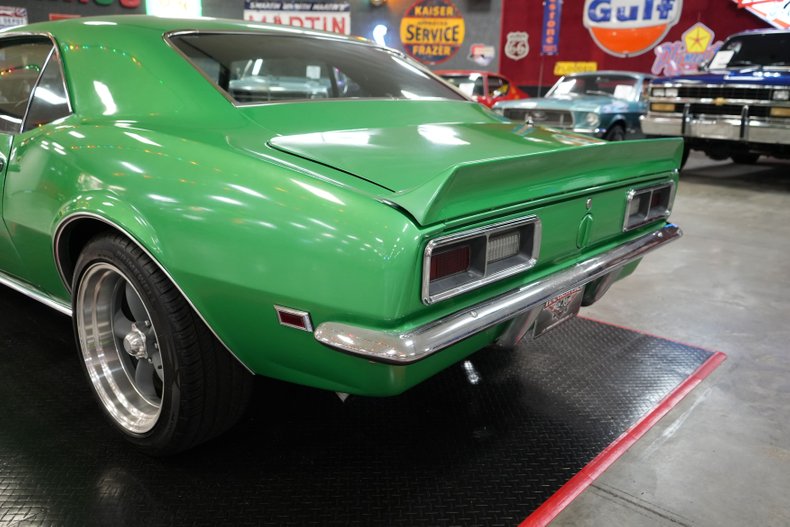 Chevrolet-Camaro-1968-Green-Black-43