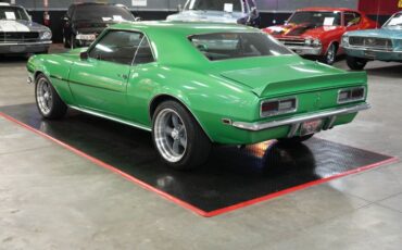 Chevrolet-Camaro-1968-Green-Black-7