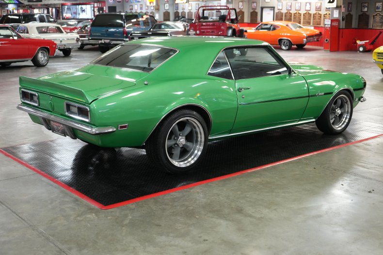 Chevrolet-Camaro-1968-Green-Black-9