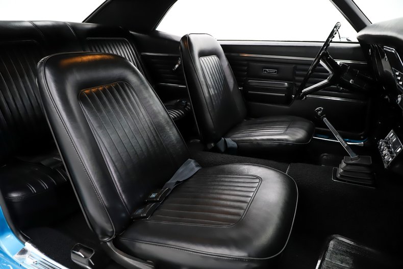 Chevrolet-Camaro-1968-Lemans-Blue-Black-39