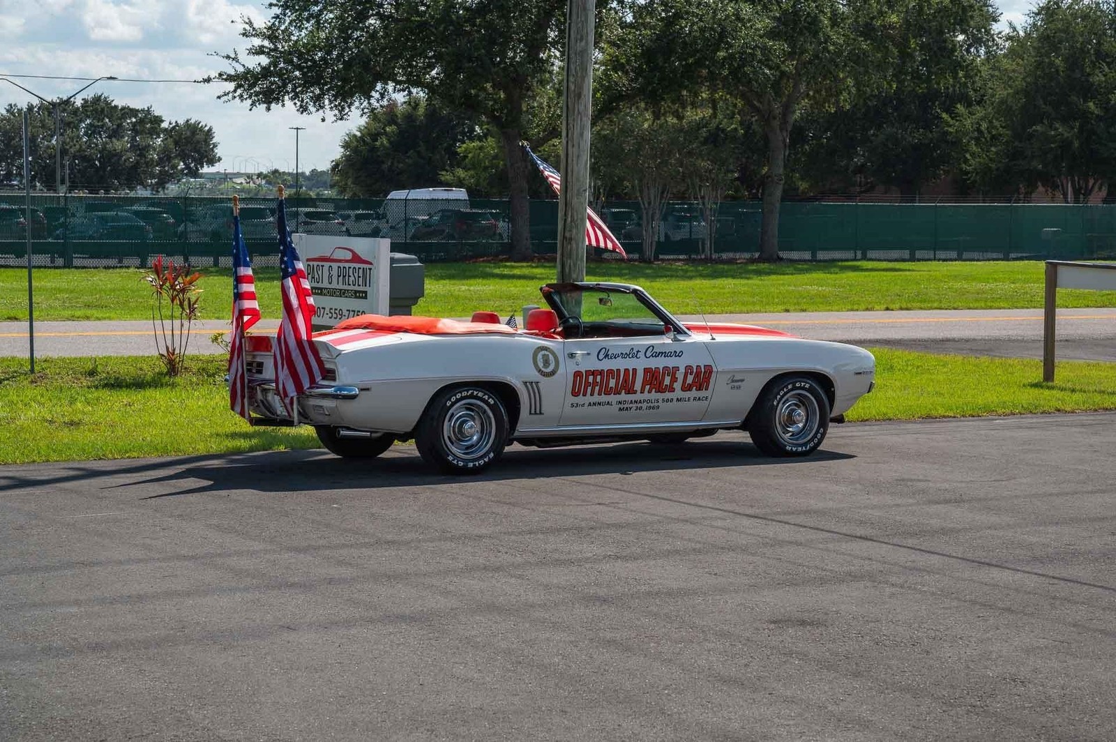 Chevrolet-Camaro-1969-2-Door-38