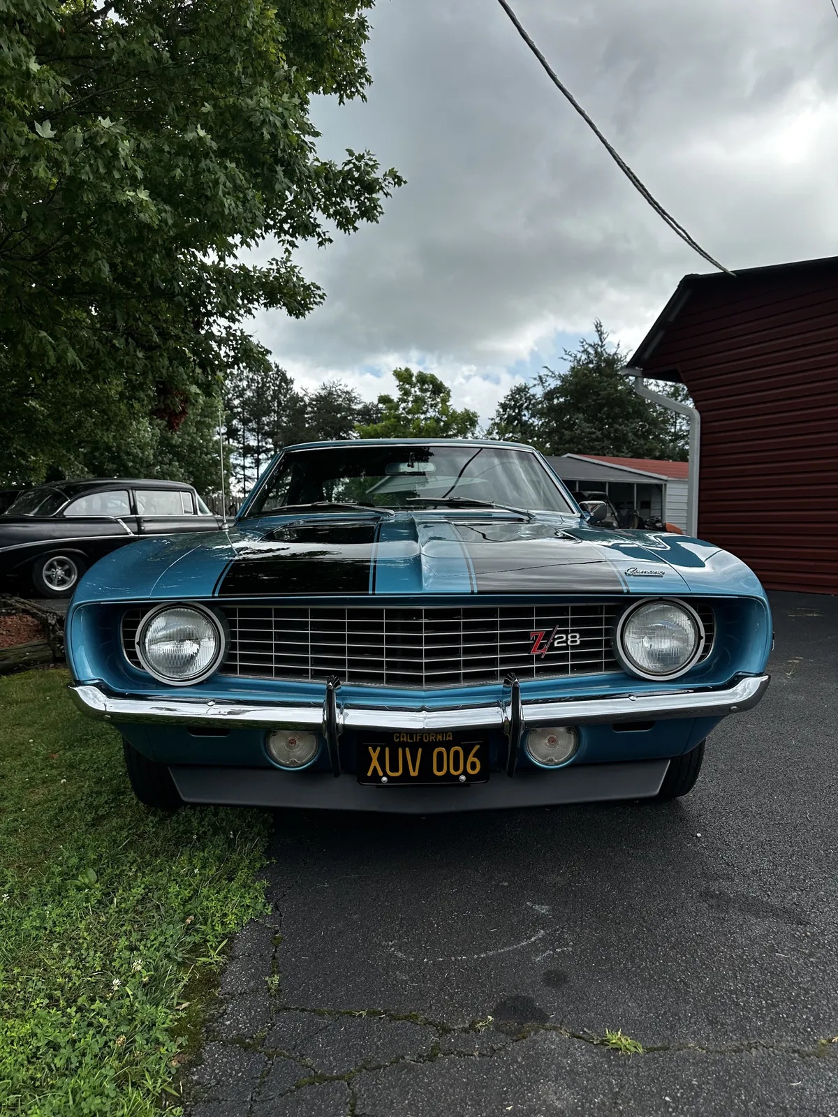 Chevrolet-Camaro-1969-Azure-Turquoise-Black-Standard-Interior-1