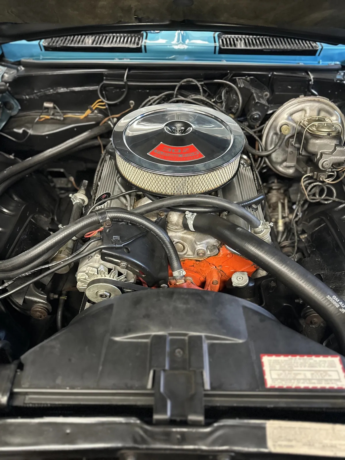 Chevrolet-Camaro-1969-Azure-Turquoise-Black-Standard-Interior-13