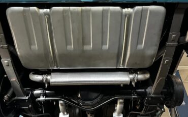 Chevrolet-Camaro-1969-Azure-Turquoise-Black-Standard-Interior-15