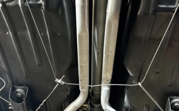 Chevrolet-Camaro-1969-Azure-Turquoise-Black-Standard-Interior-16