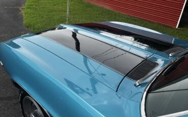 Chevrolet-Camaro-1969-Azure-Turquoise-Black-Standard-Interior-2