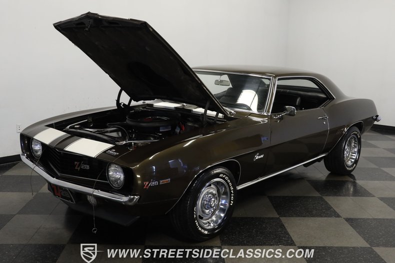 Chevrolet-Camaro-1969-Burnished-Brown-Black-33