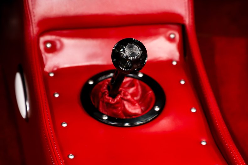 Chevrolet-Camaro-1969-Charcoal-Gray-Red-11