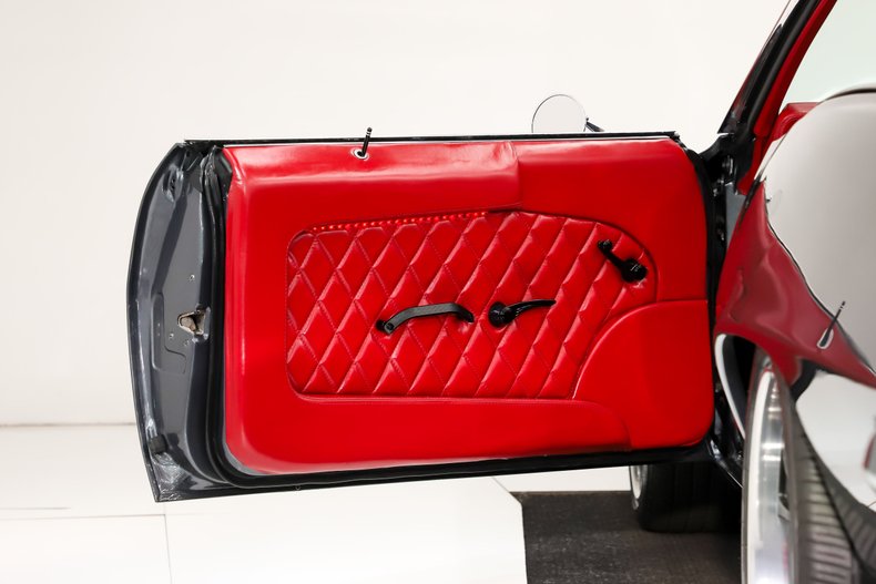 Chevrolet-Camaro-1969-Charcoal-Gray-Red-14