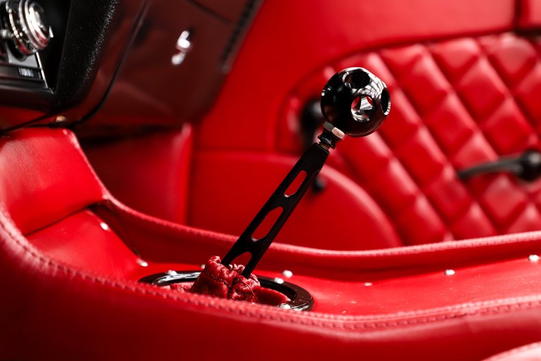 Chevrolet-Camaro-1969-Charcoal-Gray-Red-32