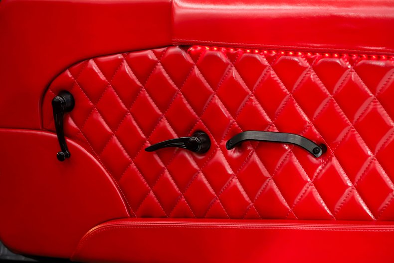 Chevrolet-Camaro-1969-Charcoal-Gray-Red-37