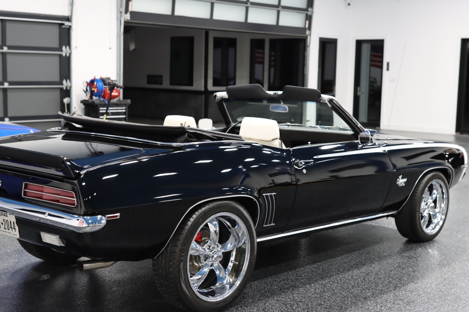 Chevrolet-Camaro-1969-Convertible-10