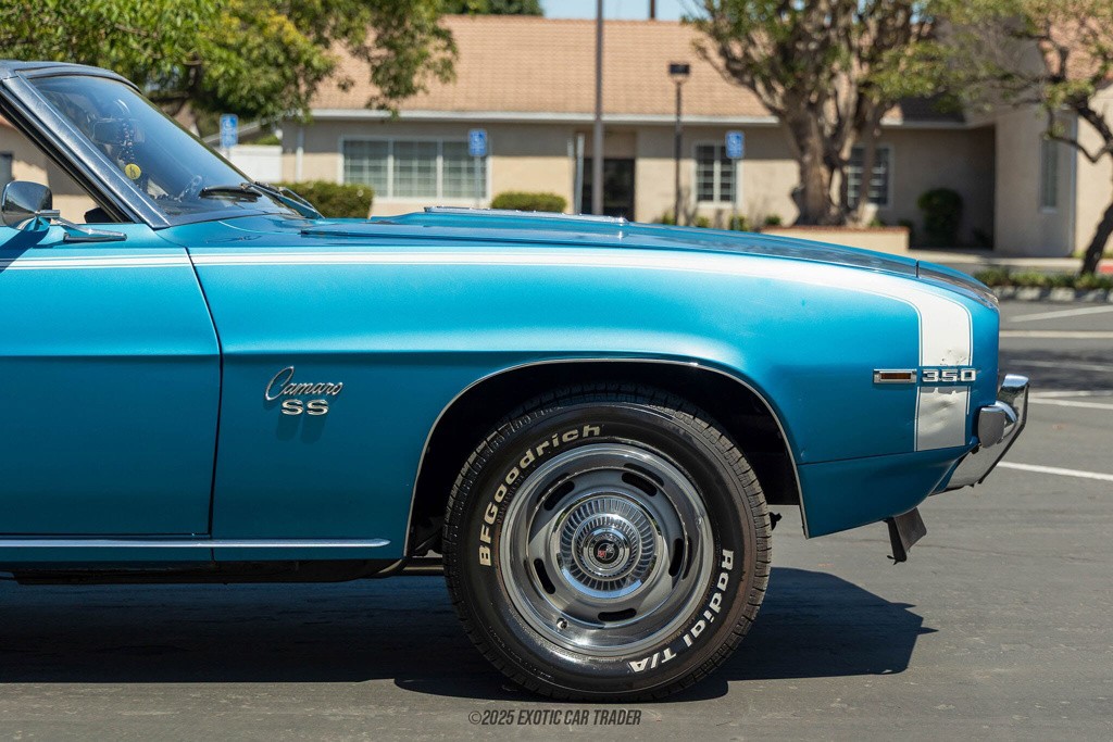 Chevrolet-Camaro-1969-Convertible-10