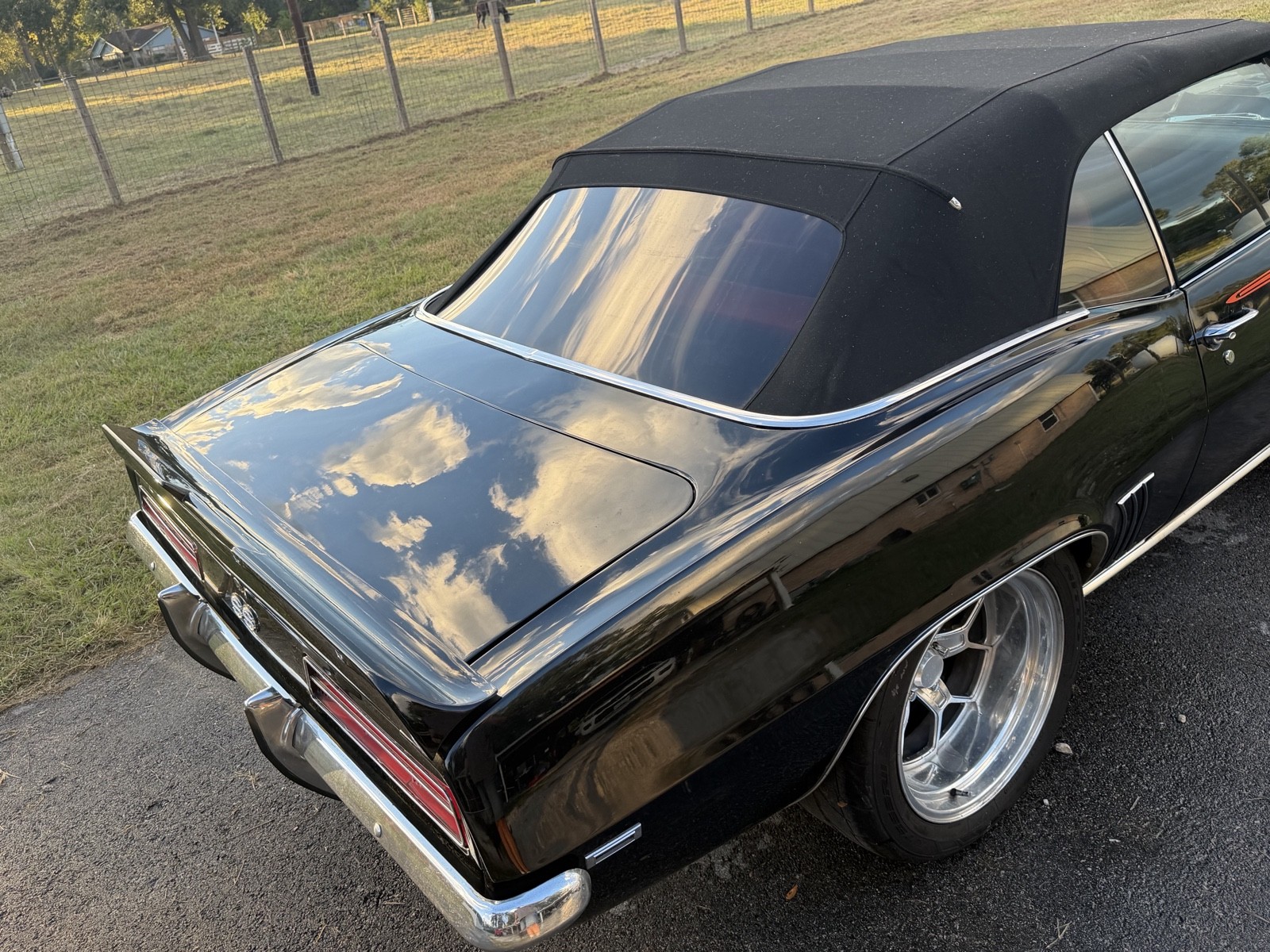 Chevrolet-Camaro-1969-Convertible-11