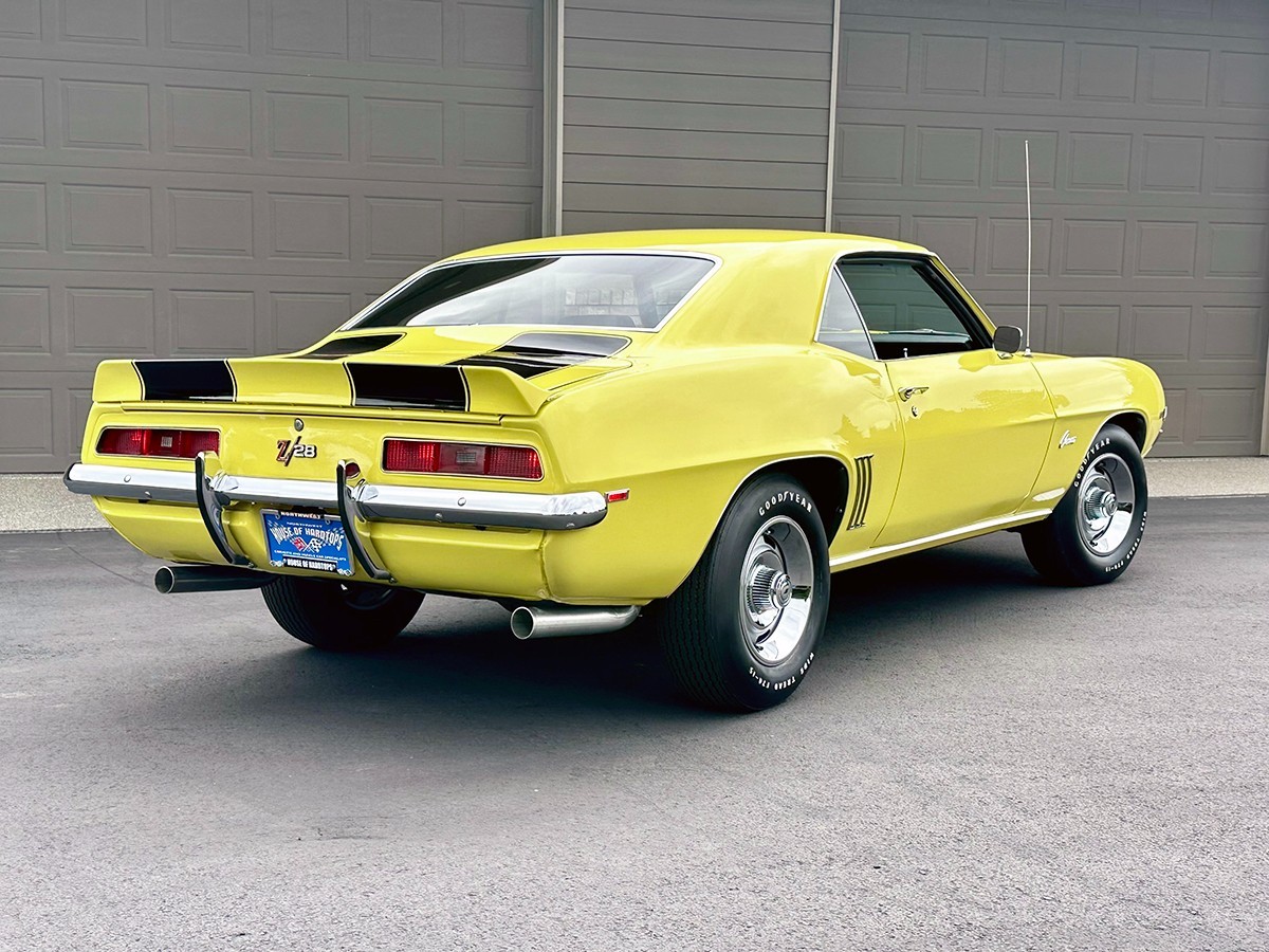 Chevrolet-Camaro-1969-Coupe-11