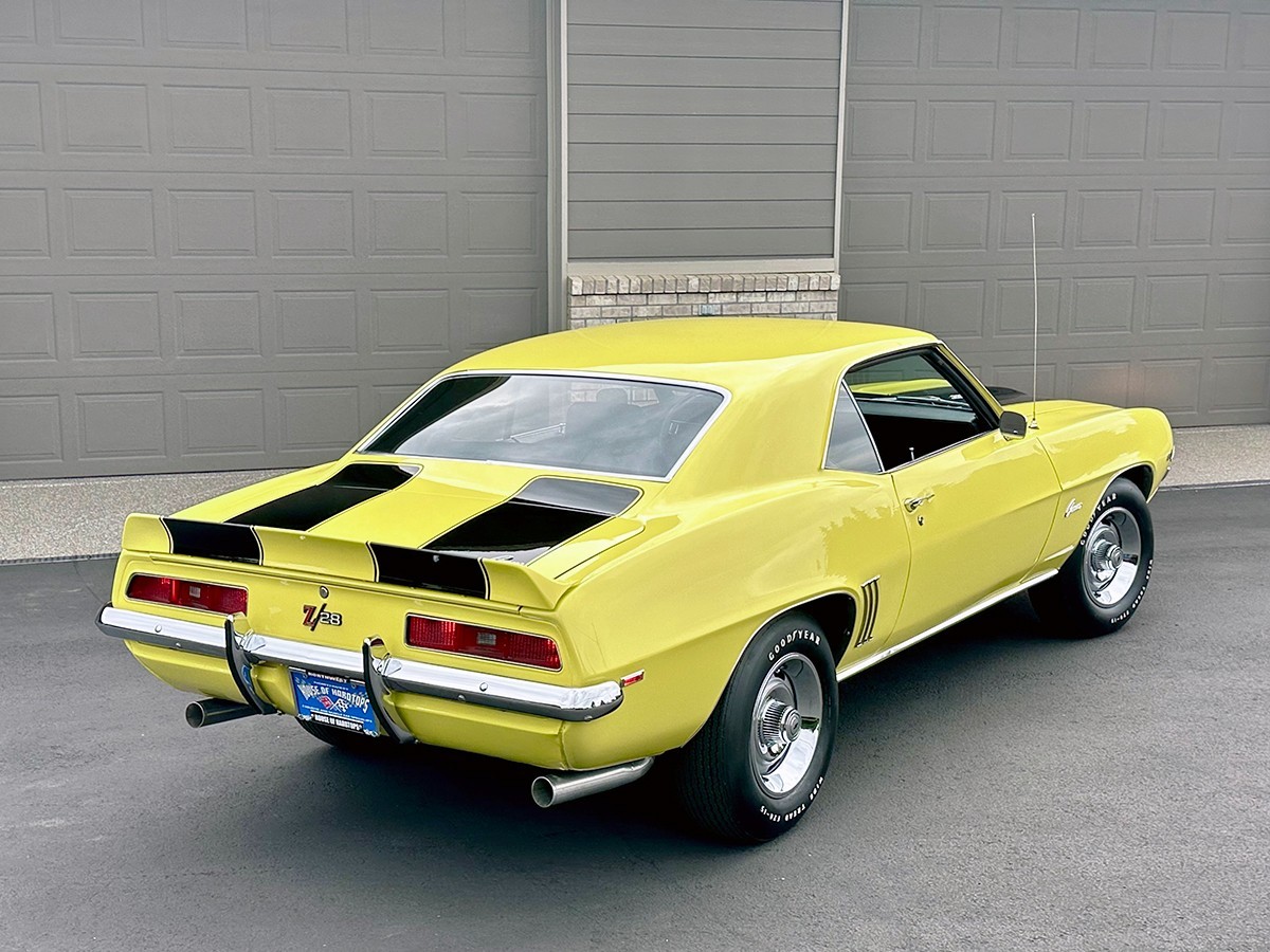 Chevrolet-Camaro-1969-Coupe-12