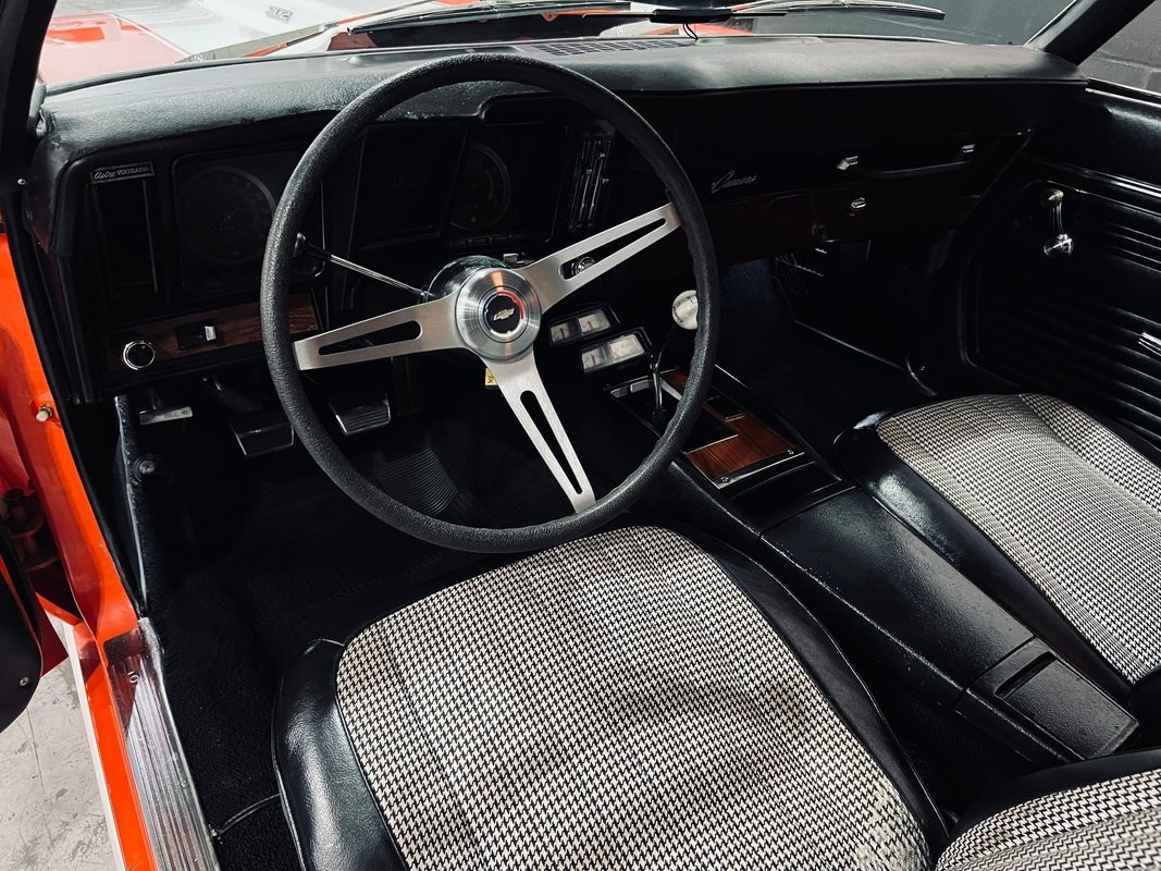 Chevrolet-Camaro-1969-Coupe-15