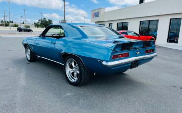 Chevrolet-Camaro-1969-Coupe-2