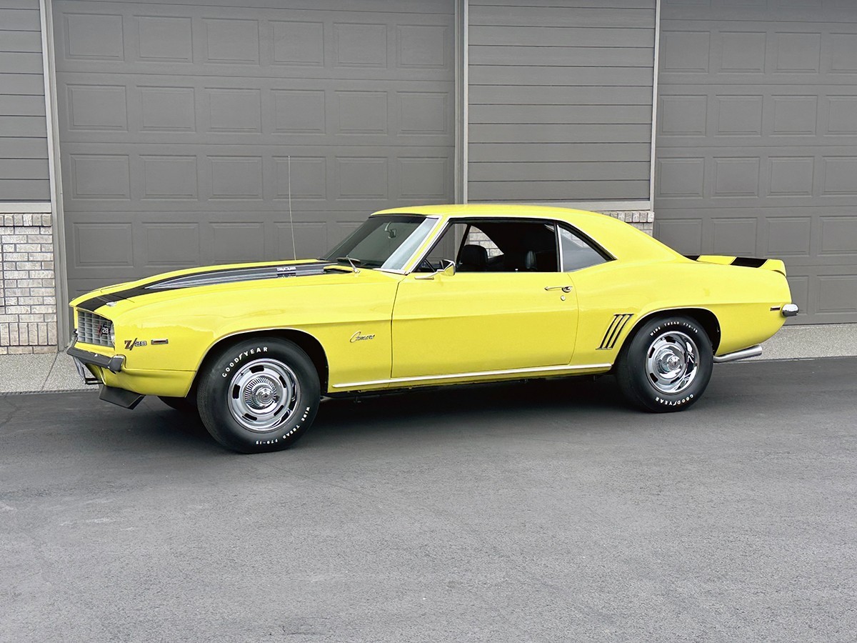 Chevrolet-Camaro-1969-Coupe-2