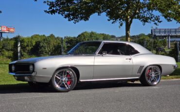 Chevrolet-Camaro-1969-Coupe-2