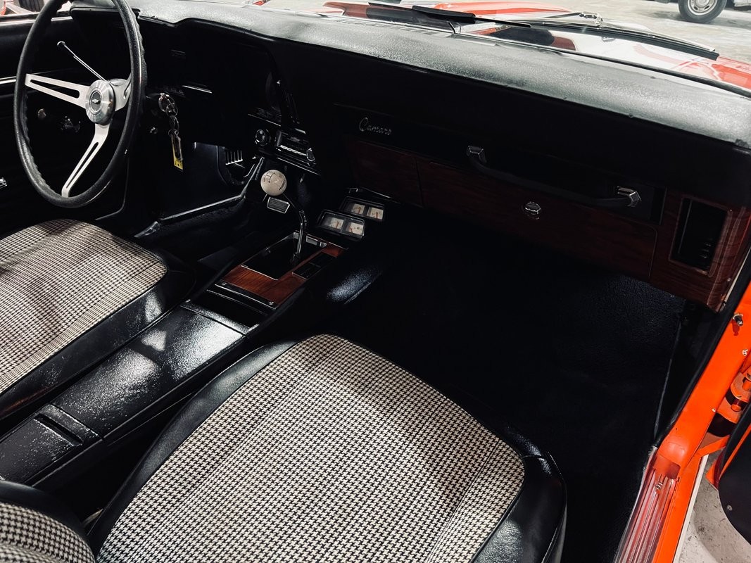 Chevrolet-Camaro-1969-Coupe-20