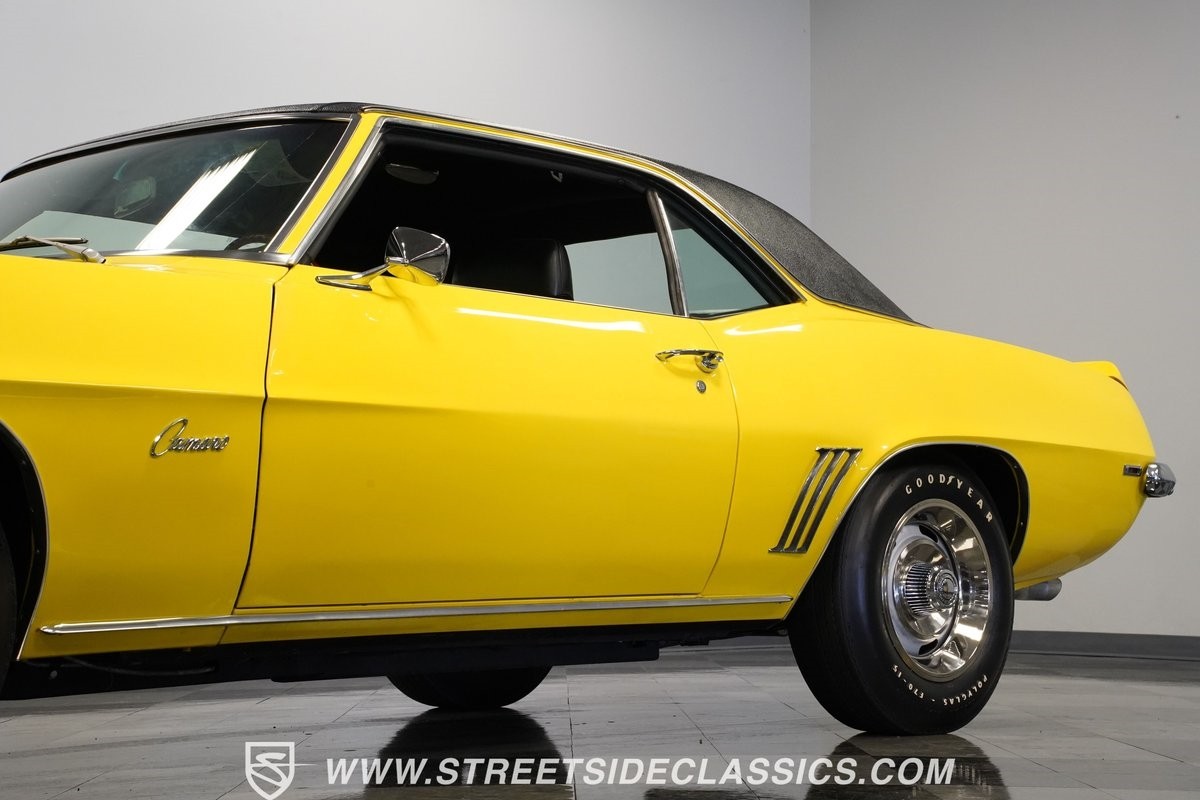 Chevrolet-Camaro-1969-Coupe-22