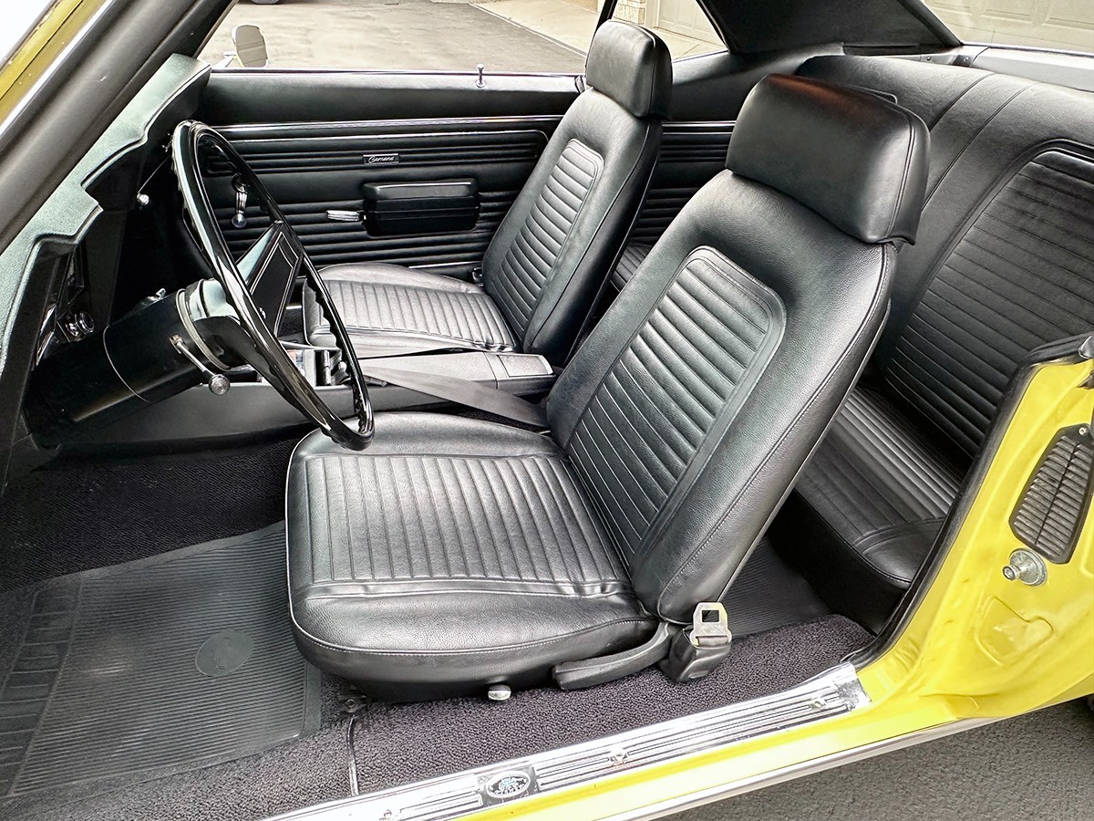 Chevrolet-Camaro-1969-Coupe-30