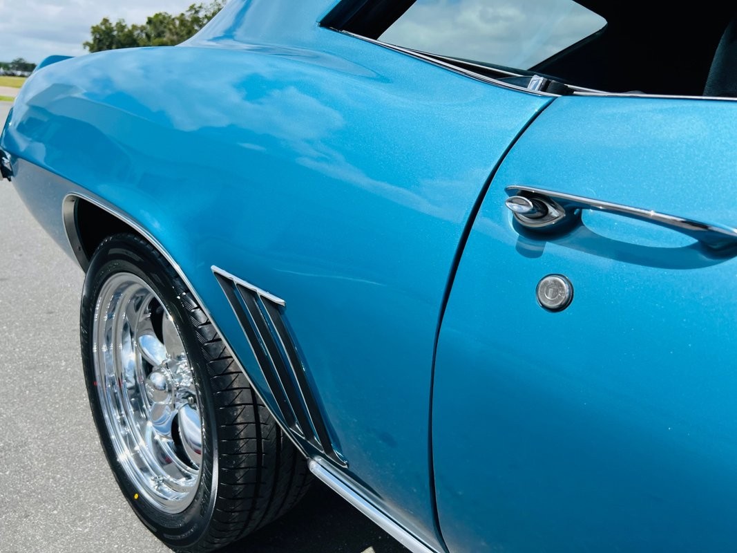 Chevrolet-Camaro-1969-Coupe-35