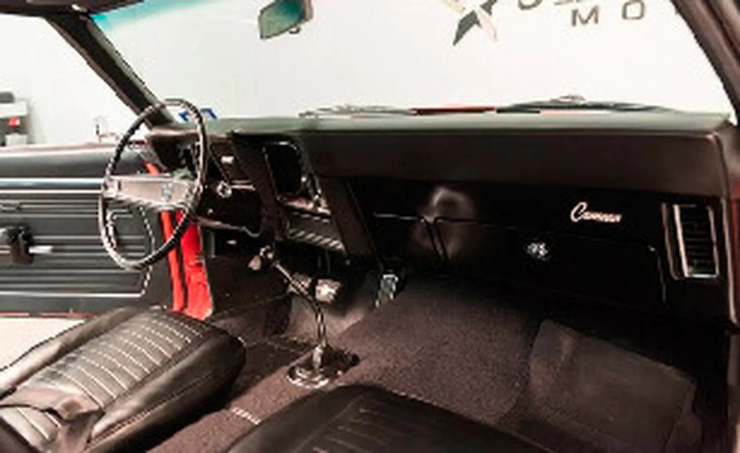 Chevrolet-Camaro-1969-Hugger-Orange-Black-1