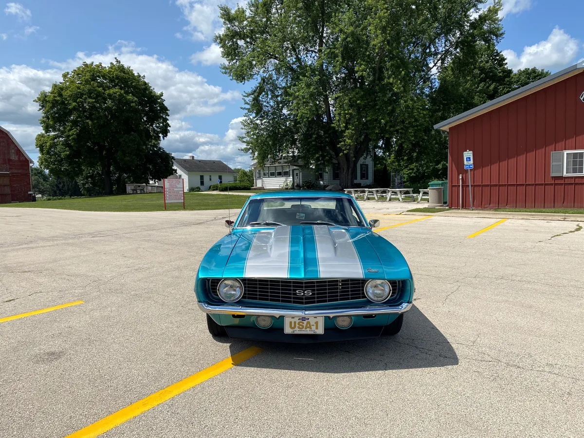 Chevrolet-Camaro-1969-Jade-Black-4