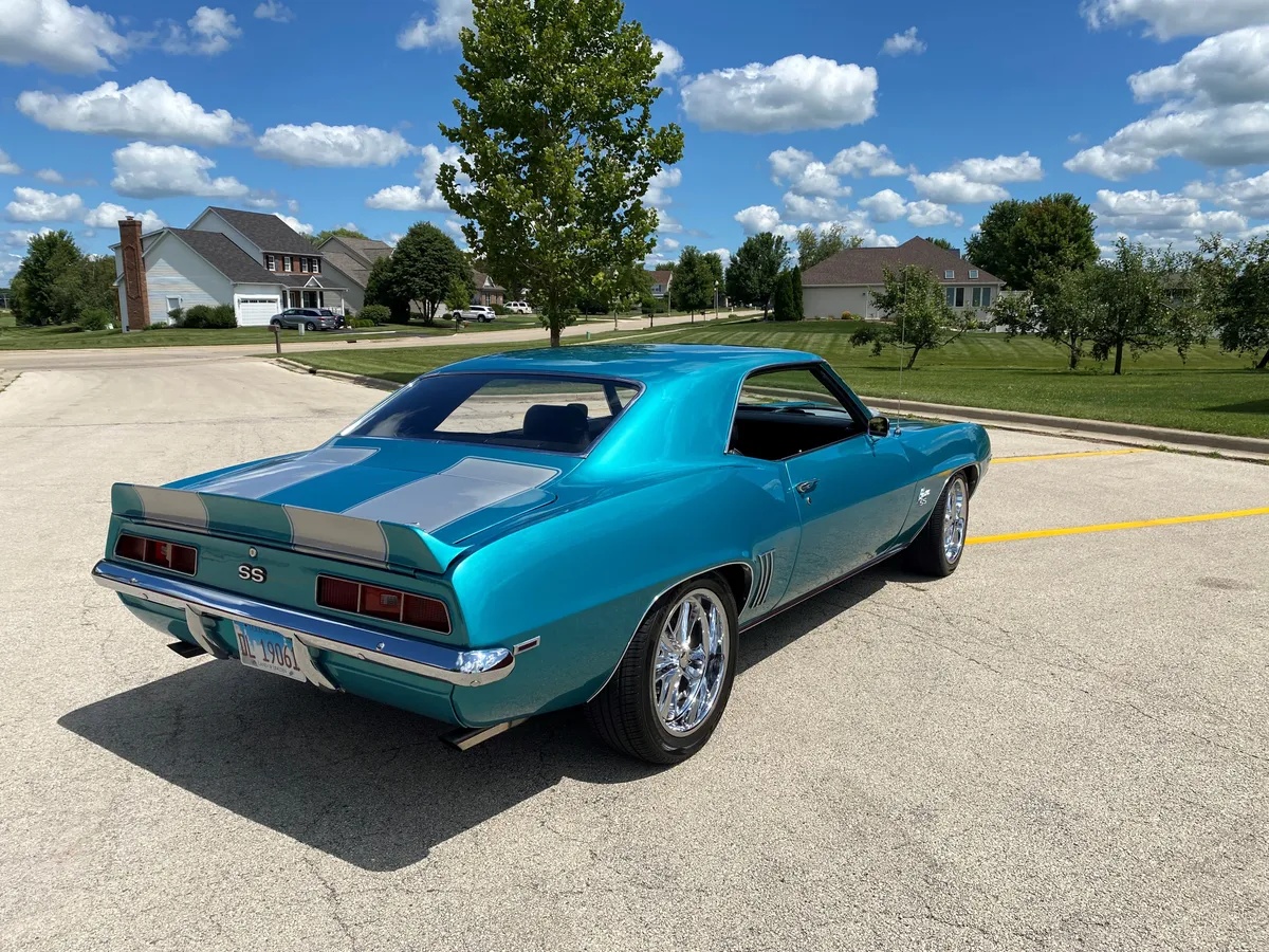 Chevrolet-Camaro-1969-Jade-Black-5