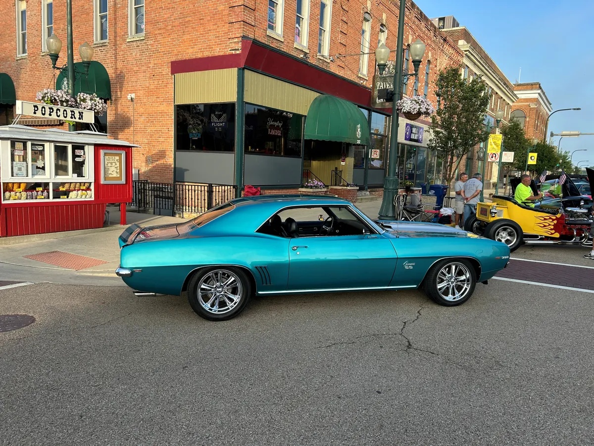 Chevrolet-Camaro-1969-Jade-Black-7