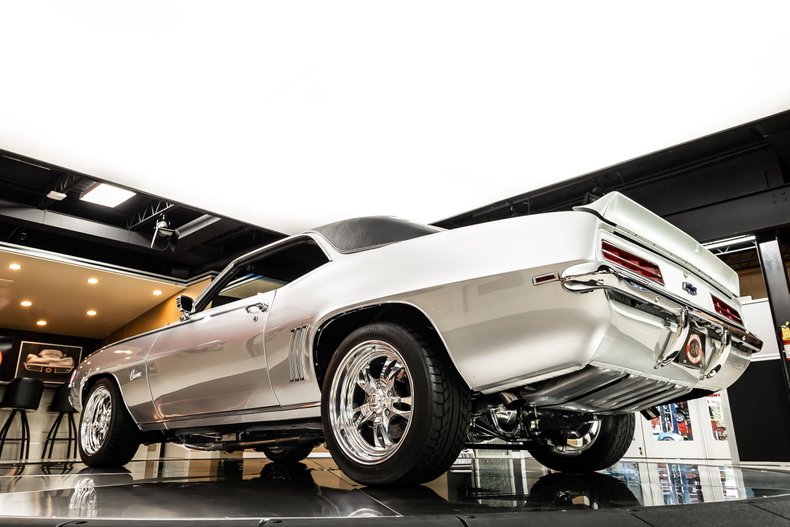Chevrolet-Camaro-1969-Silver-Black-11