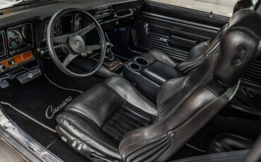 Chevrolet-Camaro-1969-Silver-Black-13