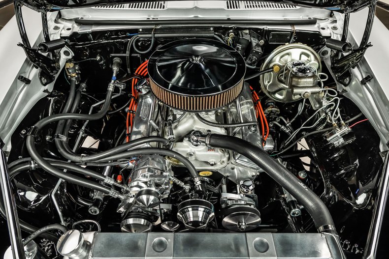 Chevrolet-Camaro-1969-Silver-Black-14
